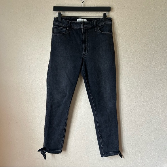 Abercrombie | High Rise Super Skinny Ankle - Picture 1 of 7